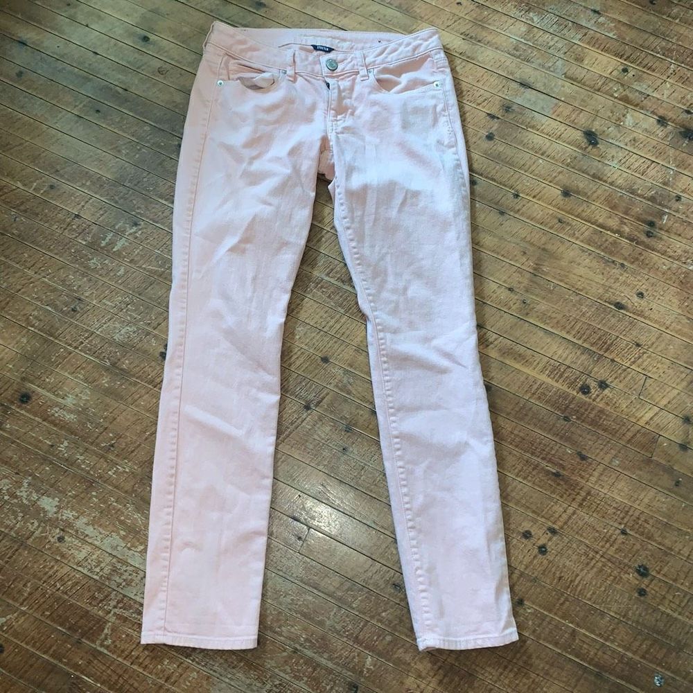 American Eagle blush barbiecore pink 6 skinny normcore jeans